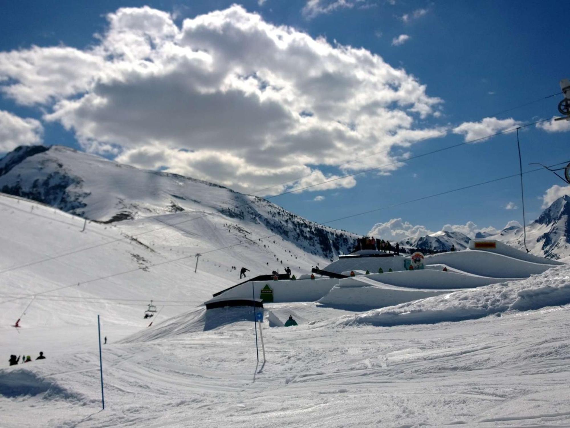 Charmant Studio Cabine 4 Pers. Avec Balcon, Proche Centre Et Thermes A Saint-Lary-Soulan - Fr-1-296-231 Buitenkant foto